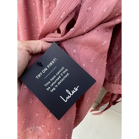 Lulu’s Closer Look Dusty Rose Mauve Swiss Dot Tie Sleeve Romper Womens Sz S NWT - Picture 8 of 16